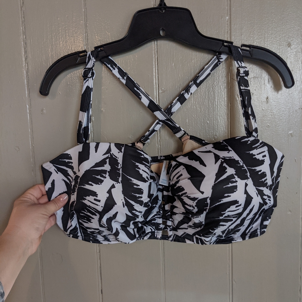 Cacique swim top